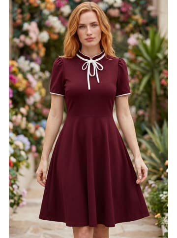 Kleid in Rot