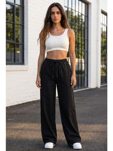 SOULSHAE Hose in Schwarz