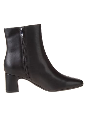 Clarks Skórzane botki "Fernie" w kolorze czarnym