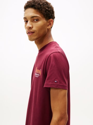 TOMMY JEANS Koszulka w kolorze czerwonym