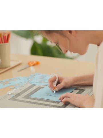 Fiskars Obrotowy nóż w kolorze białymz uchwytem na palec - wys. 7,1 cm