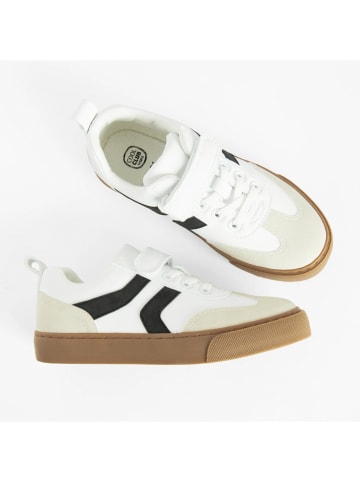 COOL CLUB Sneakersy w kolorze białym