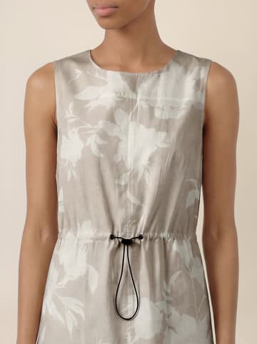 APART Kleid in Beige