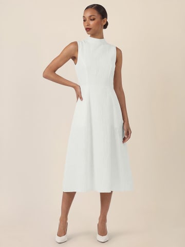 APART Kleid in Creme