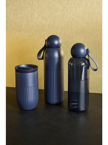 Sagaform Butelka termiczna "Tekla" w kolorze granatowym - 500 ml
