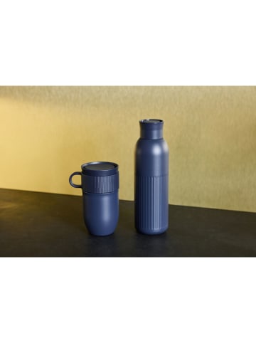 Sagaform Butelka termiczna "Tekla" w kolorze granatowym - 500 ml