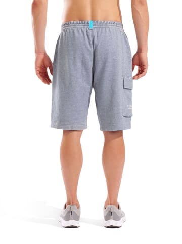 Arena Sweatbermudas in Grau