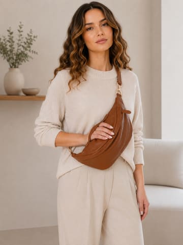 Mia Tomazzi Leder-Brustbeutel " Maffucci" in Hellbraun - (B)42 x (H)17 x (T)13 cm