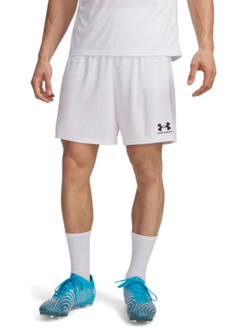 Under Armour Trainingsshorts "Challenger Core Short" in Weiß