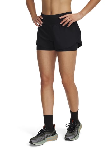 Under Armour Trainingsshorts in Schwarz