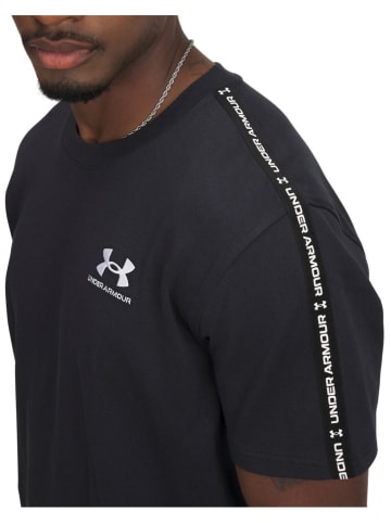 Under Armour Shirt in Schwarz