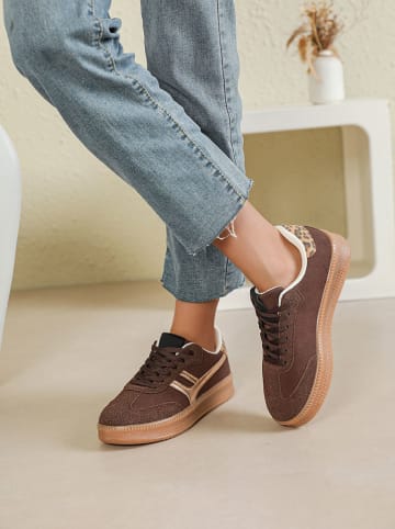 Sixth Sens Sneakers in Braun