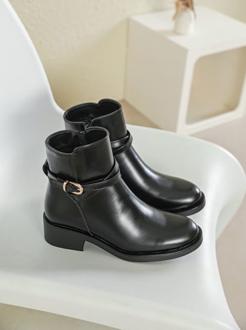 Sixth Sens Stiefeletten in Schwarz