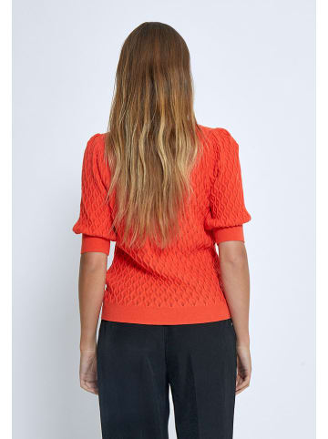 Sweter w kolorze pomarańczowym
