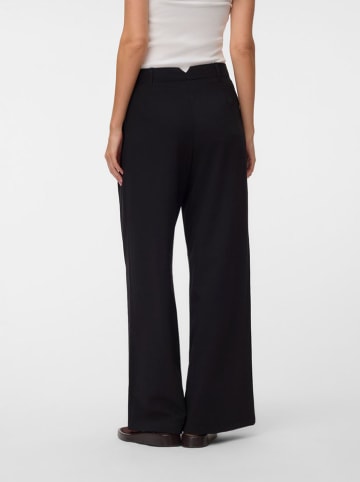 Vero Moda Marlenehose in Schwarz