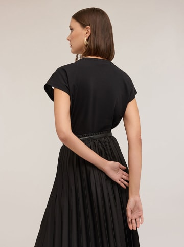 Motivi Shirt in Schwarz
