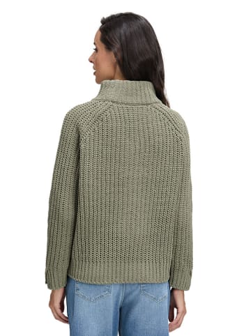 CARTOON Pullover in Khaki