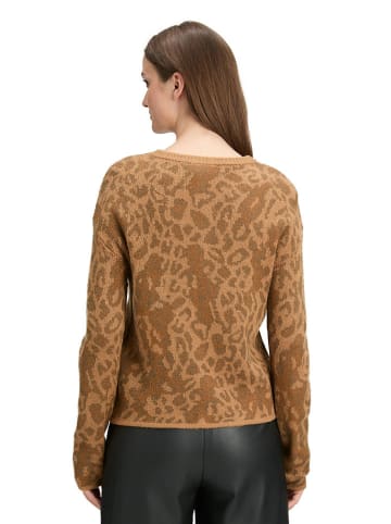 CARTOON Cardigan in Camel