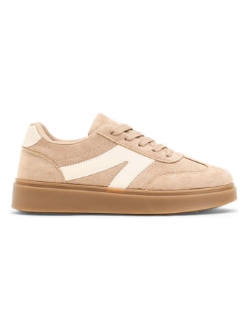 C'M Sneakers in Beige