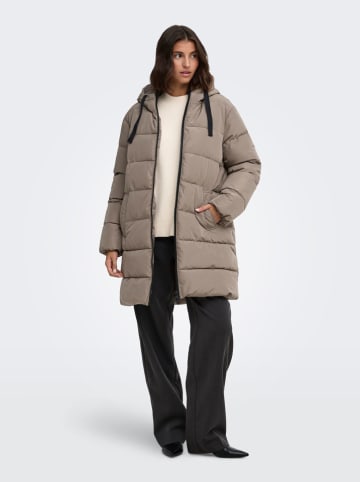 Wintermantel in Taupe