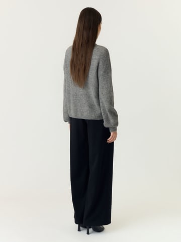 Cardigan in Grau