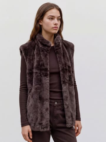 Vero Moda Teddyweste in Dunkelbraun