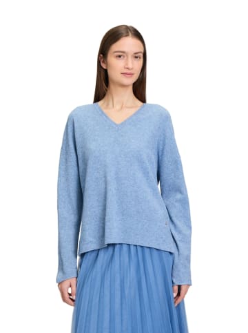 BETTY & CO Sweter w kolorze błękitnym