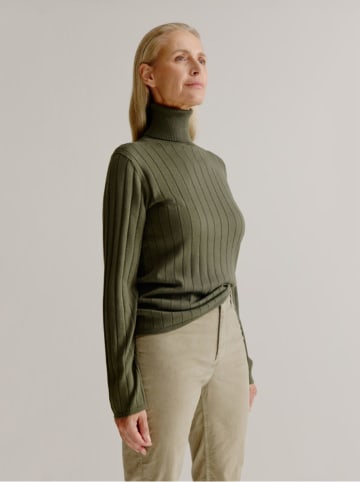 Golf "Liselotte" w kolorze khaki