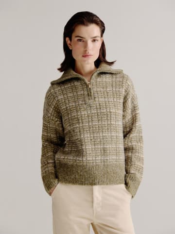 Sweter "Lisette" w kolorze oliwkowym