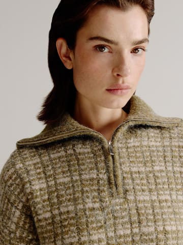 Sweter "Lisette" w kolorze oliwkowym