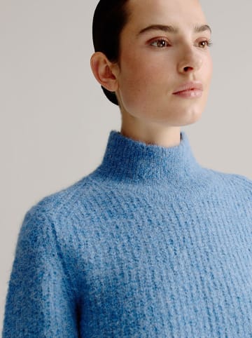 Sweter "Aurora" w kolorze błękitnym