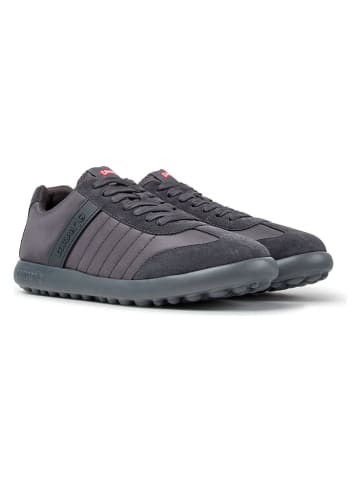 Camper Sneakers in Grau