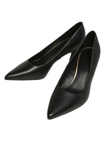 s.Oliver Leder-Pumps in Schwarz