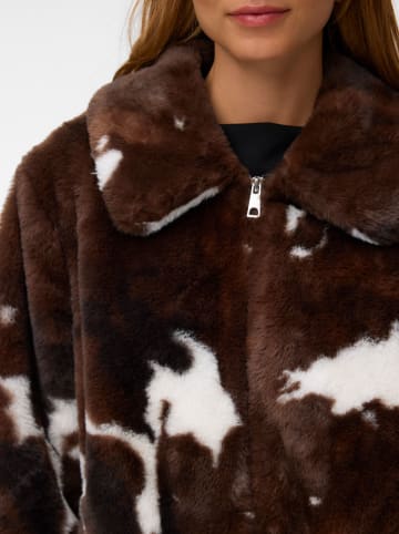 Vero Moda Teddyjas bruin/wit