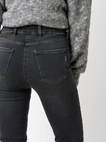 Toni Jeans - Slim fit - in Schwarz