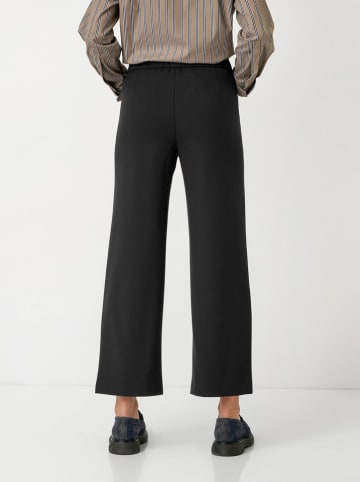 Toni Hose in Schwarz