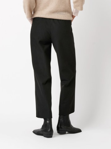 Toni Hose in Schwarz