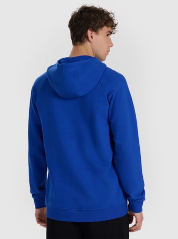 Bluza w kolorze niebieskim