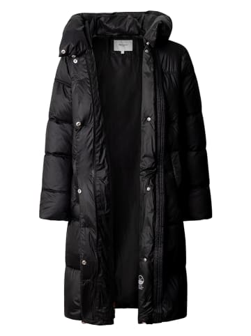 Wintermantel in Schwarz