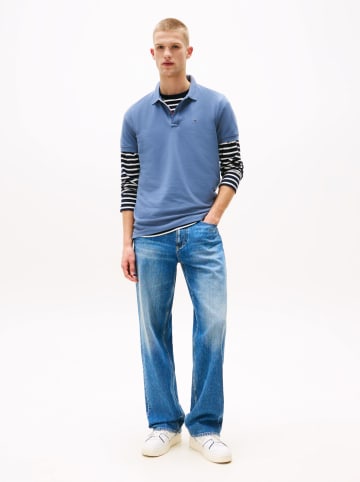 Poloshirt in Hellblau