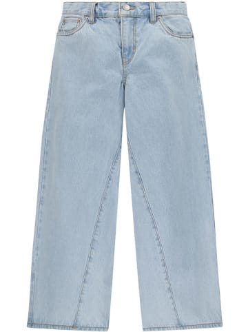 Schlagjeans in Hellblau