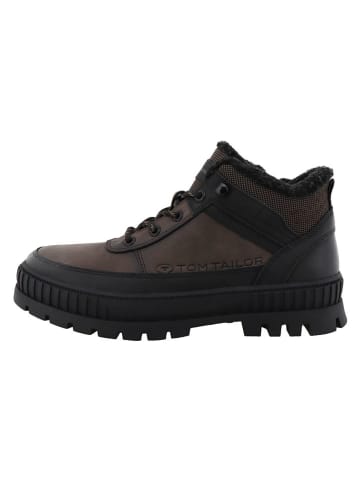 Boots in Braun