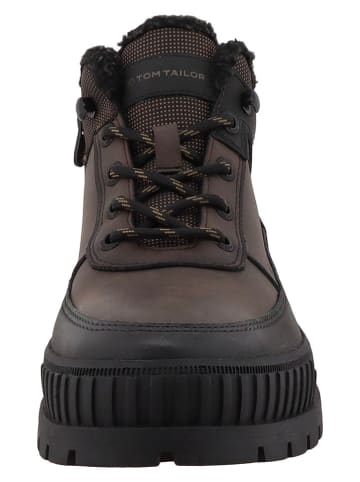 Boots in Braun