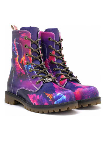 Boots in Lila