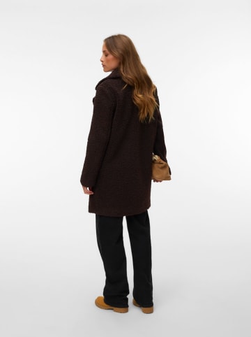 Vero Moda Teddymantel in Dunkelbraun