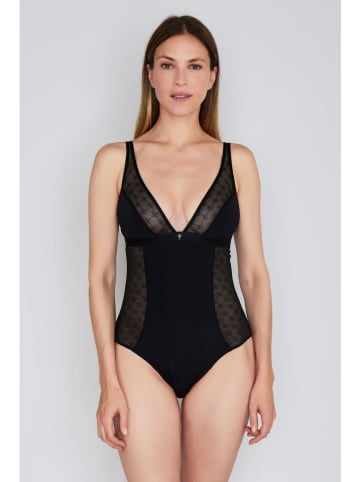 Body w kolorze czarnym