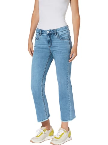 Jeans - Regular fit - in Hellblau