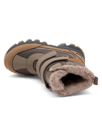 Boots in Braun