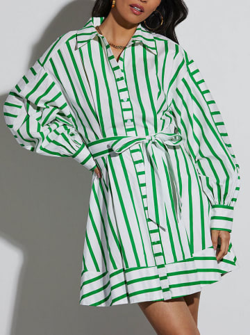 Kleid in Grün/ Weiß