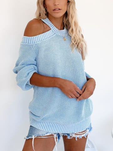 Sweter w kolorze błękitnym